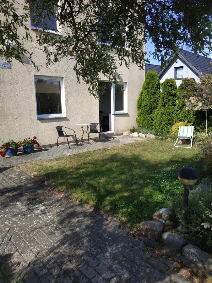 Pokoje Goscinne Weronika Ostrowo  Exterior photo